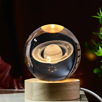 GalacticSphere® - Bola de Cristal 3D con Diseño de Sistema Solar con Iluminación y Base de Madera