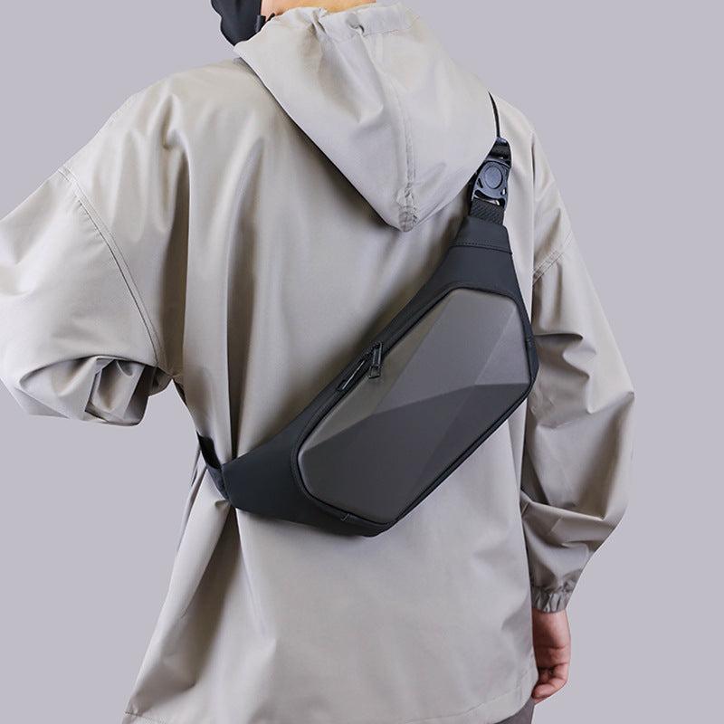 ShieldPack - Mochila de Pecho Impermeable con Estructura Dura y Protección Total