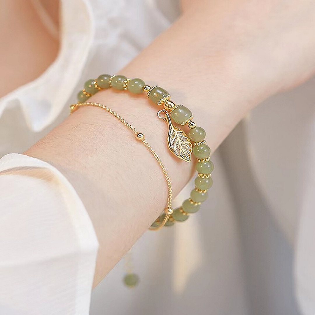 Pulsera de Jade con Hoja de Oro