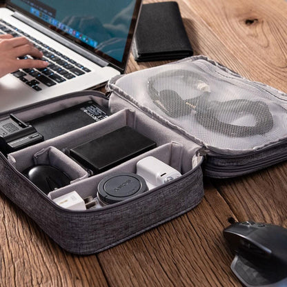 mononoperu,Estuche de 3 Capas Organizador de Cables y Accesorios Impermeable Negro,Zoe,.