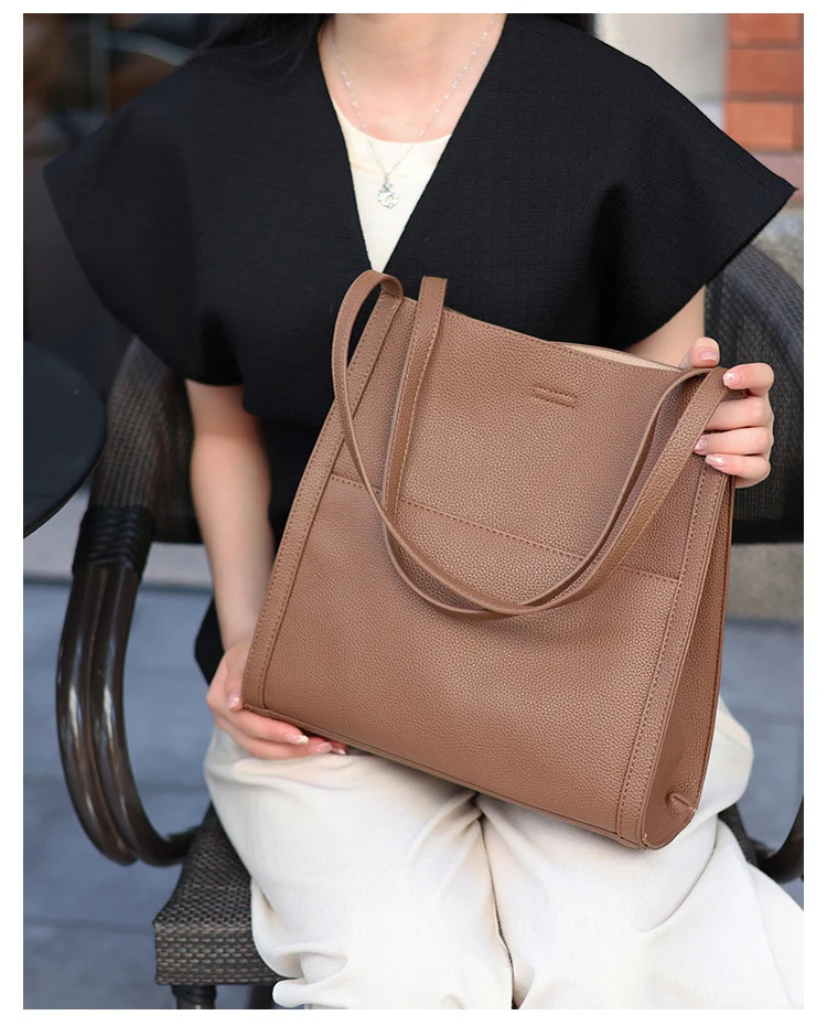 Luce única con esta preciosa cartera – Bolso de Hombro Livia™