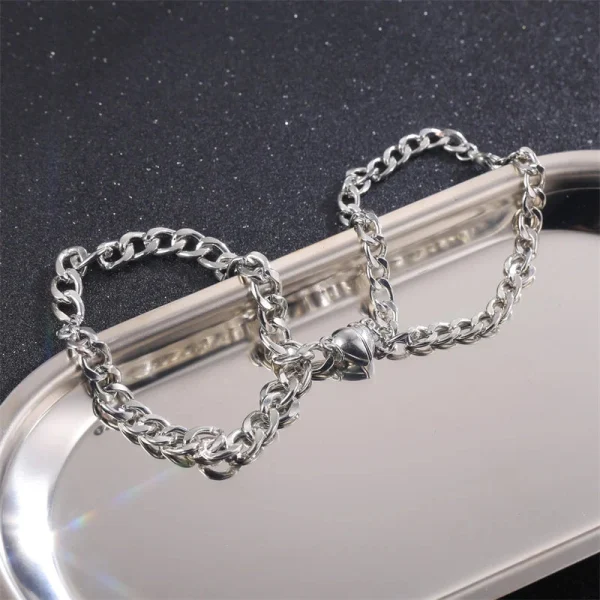 Set de pulseras magnéticas de corazón para parejas, imagen 4